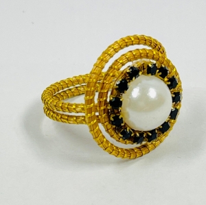 Adjustable Ecological Pearl and Black Rhinestone Ring