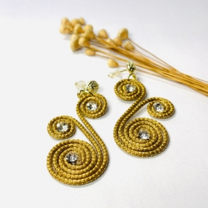 Triple Swirl Earrings Rhinestone