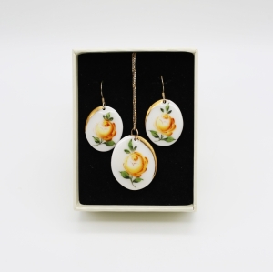 'Yellow roses' porcelain jewellery set, hand painted