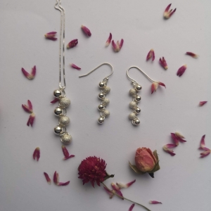 Cascade Earrings in silver