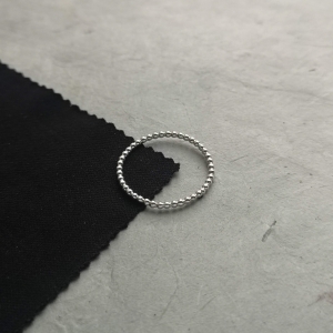 Basic Beaded Ring in silver