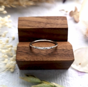 The Basic Ring: 1.5 mm hammered ring in Silver