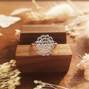 The Flower Ring in Silver