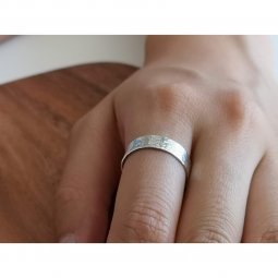 5mm hammered Band in Silver